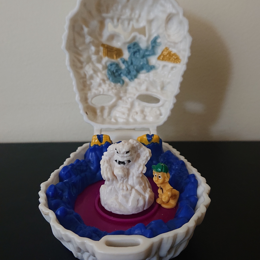 1993 Bluebird Toys - McDonalds Mighty Max Yeti Mini Play Set